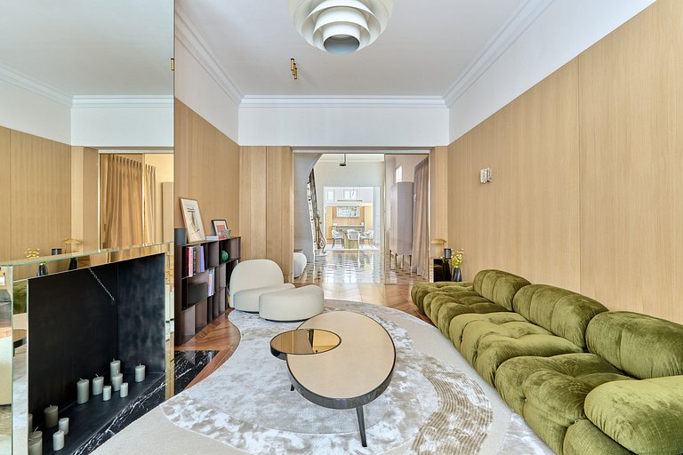 Par038 - Luxury duplex apartment in Paris 16