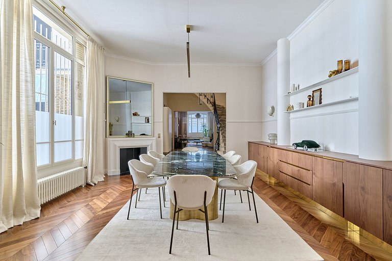 Par038 - Luxury duplex apartment in Paris 16