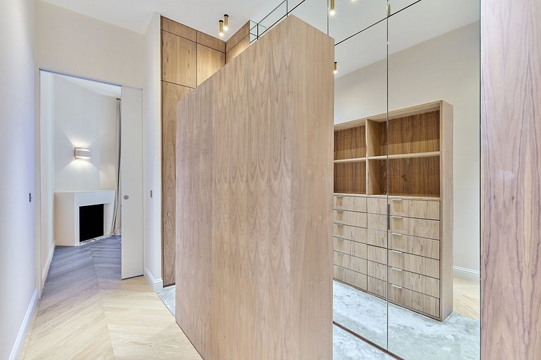 Par038 - Luxury duplex apartment in Paris 16