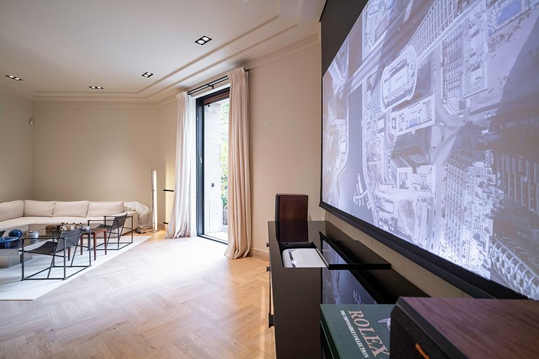 Par043 - Luxury apartment in Walter's building