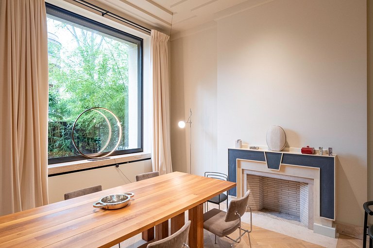 Par043 - Luxury apartment in Walter's building