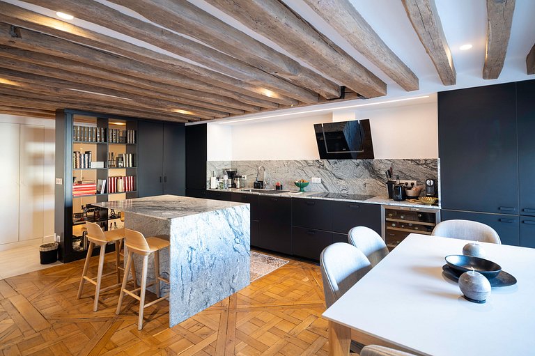 Par055 - Apartamento do luxo no Quai Saint Antoine