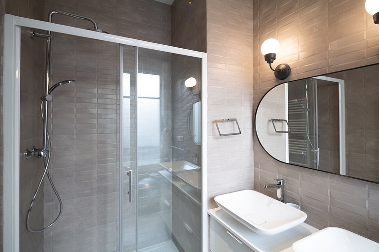 Par084 - Beautiful apartment with a view