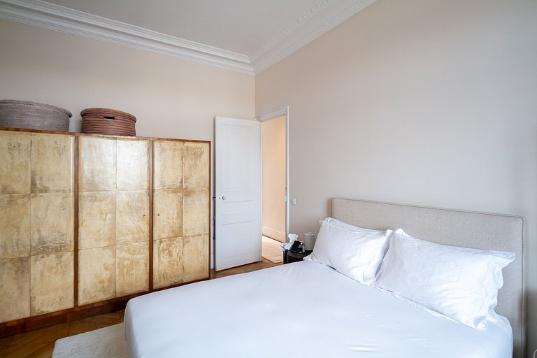 Par103 - Magnifique Appartement au Cœur de Paris