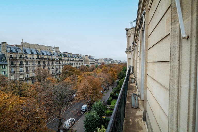 Par102 - Belo apartamento estilo Haussmann com uma vista des