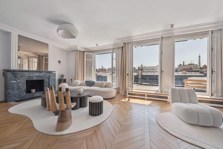 Par023 - Incroyable duplex avec terrasse.