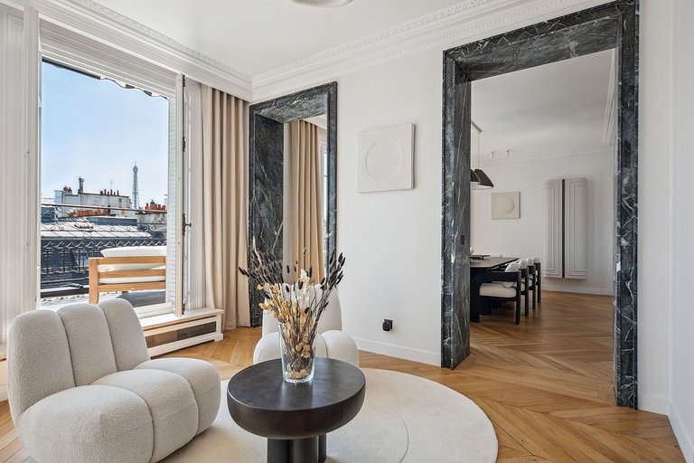 Par023 - Incroyable duplex avec terrasse.