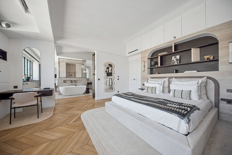 Par023 - Incroyable duplex avec terrasse.