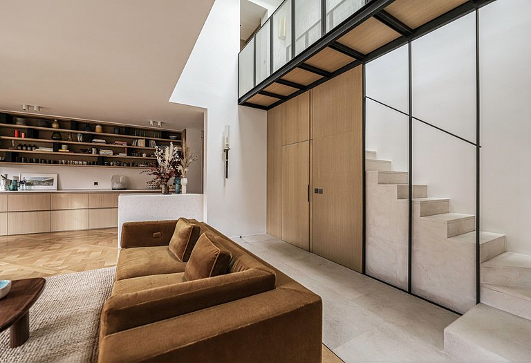 Par085 - Appartement de prestige à Paris 7