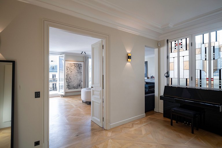 Par088 - Appartement avec terrasse avenue Marceau