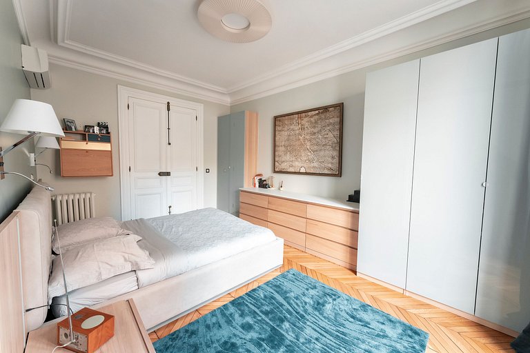 Par130 - Amazing apartment with a view on Notre-Dame