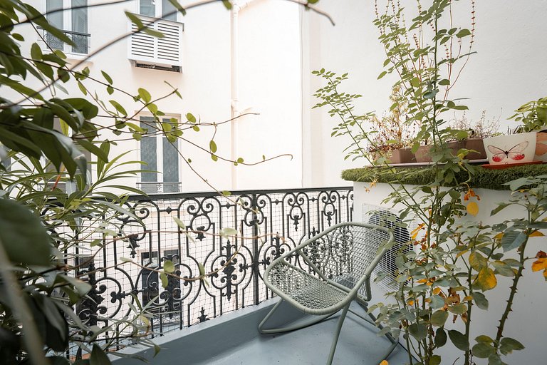 Par130 - Amazing apartment with a view on Notre-Dame