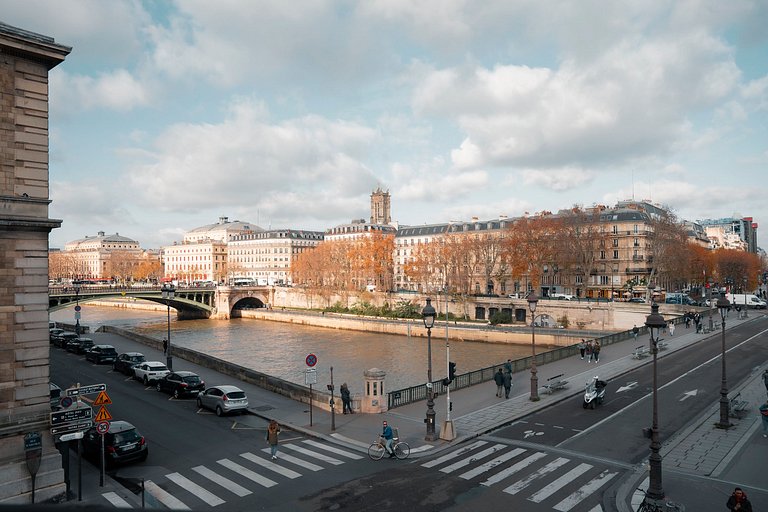 Par130 - Increíble apartamento con vista a Notre-Dame