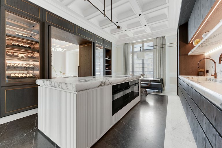 Par010 - Apartamento de luxo na Avenida Foch