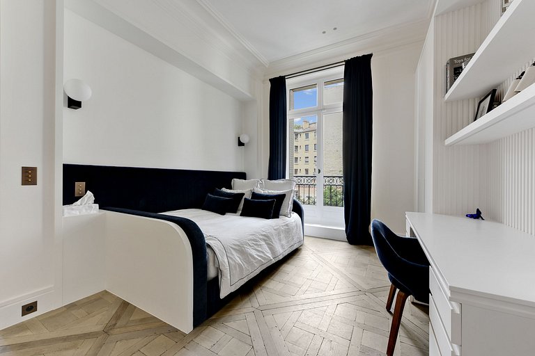 Par010 - Apartamento de luxo na Avenida Foch