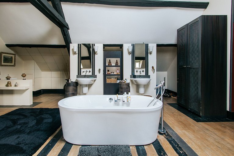 Idf001 - Corps de ferme de prestige à Orgeval