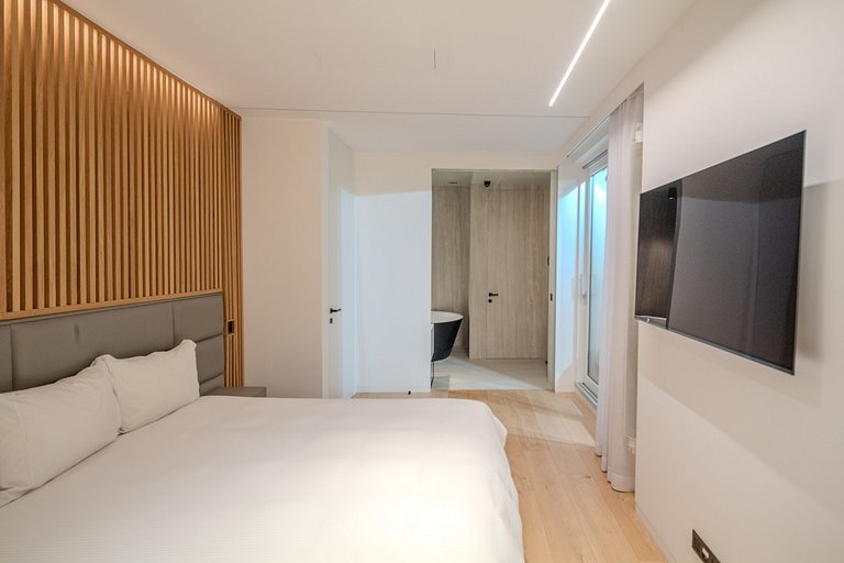 Par065 - Luxury apartment on Quai d'Orsay