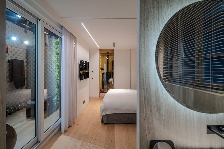 Par065 - Luxury apartment on Quai d'Orsay