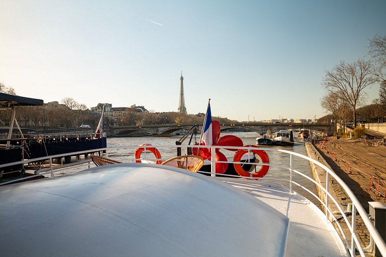 Par054 - Casa Flutuante de Luxo em Paris