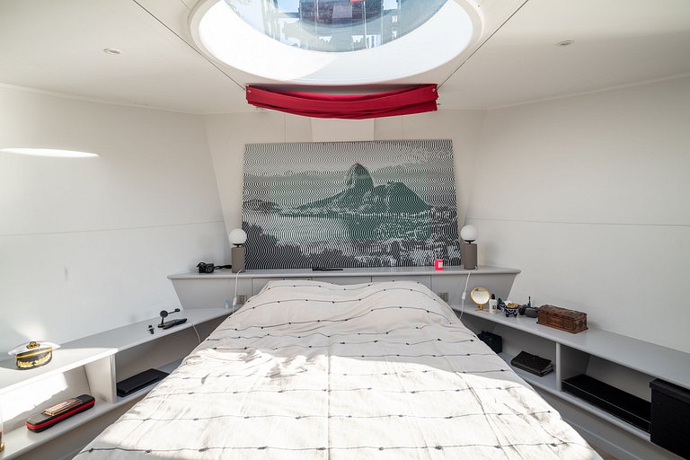 Par054 - Luxury house boat in the heart of Paris