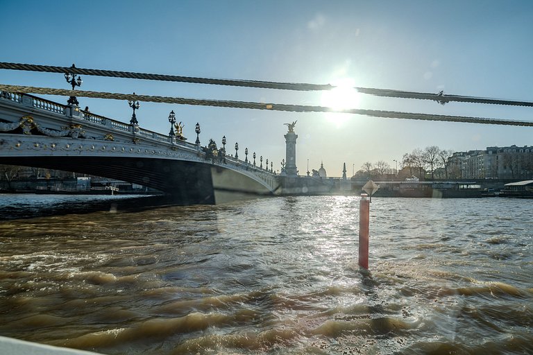 Par054 - Casa Flutuante de Luxo em Paris