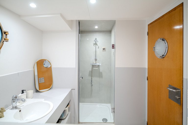 Par054 - Casa Flutuante de Luxo em Paris