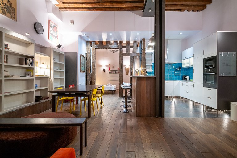 Par049 - Loft escondido no coração de Les Halles