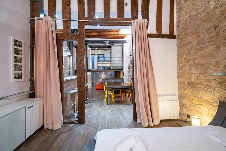 Par049 - Loft escondido no coração de Les Halles