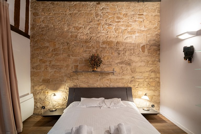 Par049 - Loft escondido no coração de Les Halles