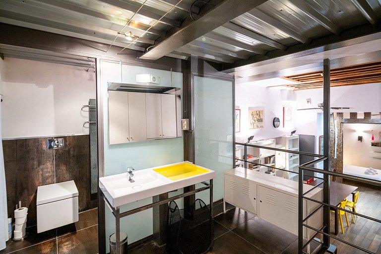 Par049 - Loft caché au cœur des Halles