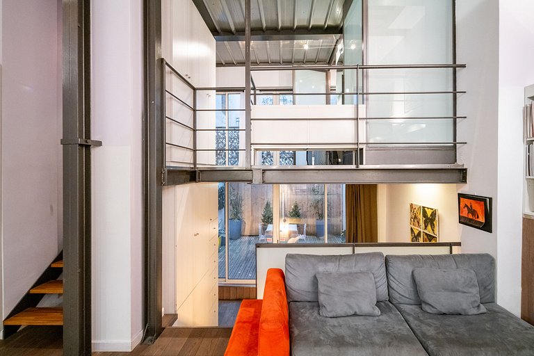 Par049 - Loft caché au cœur des Halles
