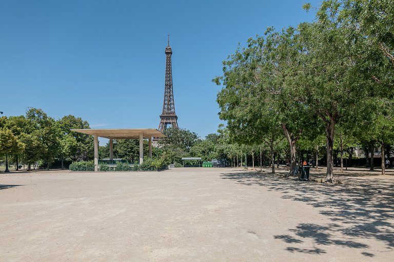 Par013 - Apartamento de 4 suites em Paris