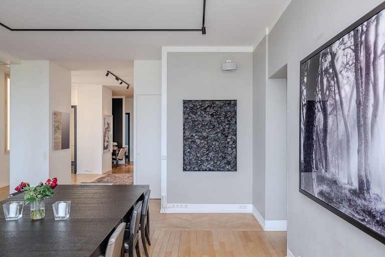 Par013 - Apartamento de 4 suites em Paris