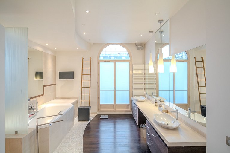 Par013 - Apartamento de 4 cuartos en Paris