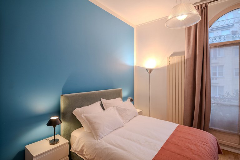 Par013 - Apartamento de 4 suites em Paris