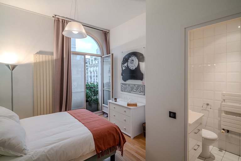 Par013 - Apartamento de 4 suites em Paris