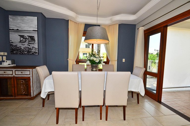 Flo022 - Charmosa casa de luxo em Jurerê