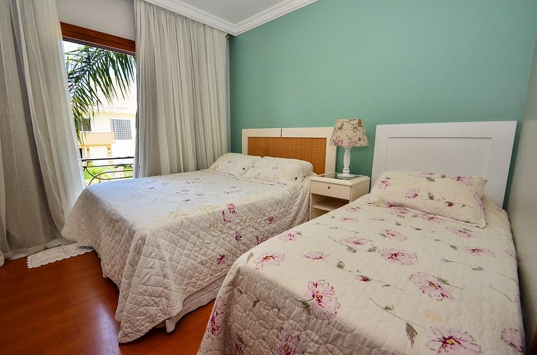 Flo022 - Charmosa casa de luxo em Jurerê