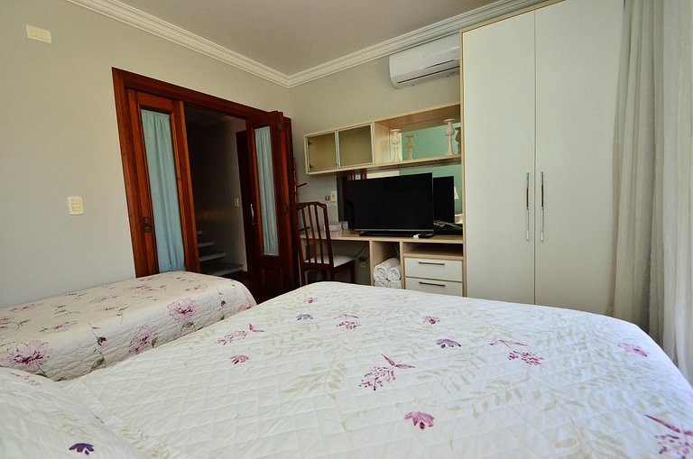 Flo022 - Charmosa casa de luxo em Jurerê