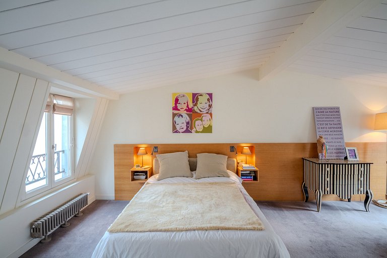 Par441 - Maison de ville à Paris 7.