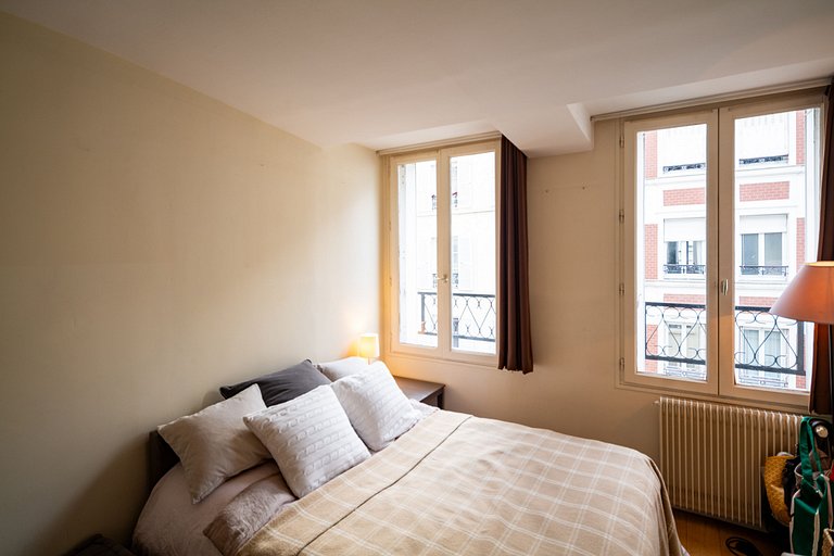 Par441 - Maison de ville à Paris 7.