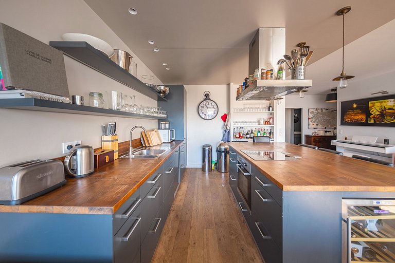 Par163 - Appartement de 3 chambres à Paris