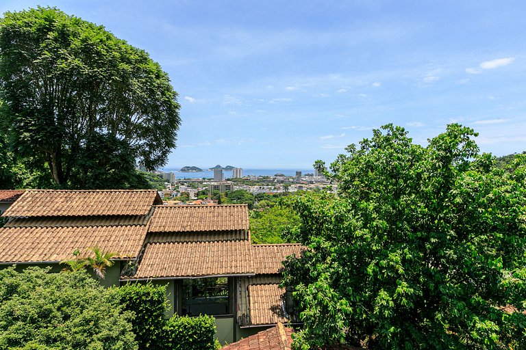 Rio049 - Villa with modern architecture in Barra da Tijuca