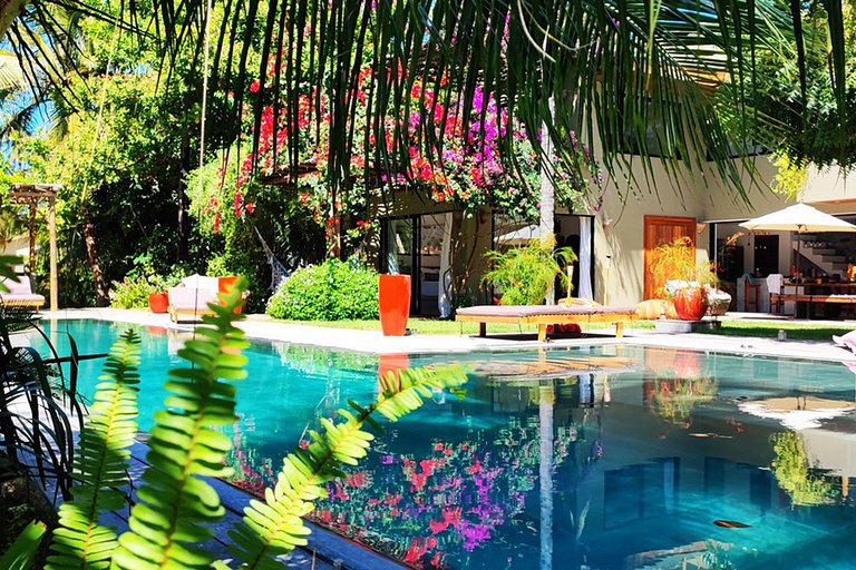 Cea063 - Hermosa casa con piscina en Icaraí de Amontada