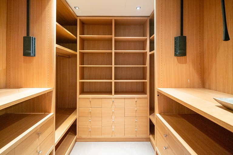 Par191 - Apartamento de quatro quartos em Paris 8.