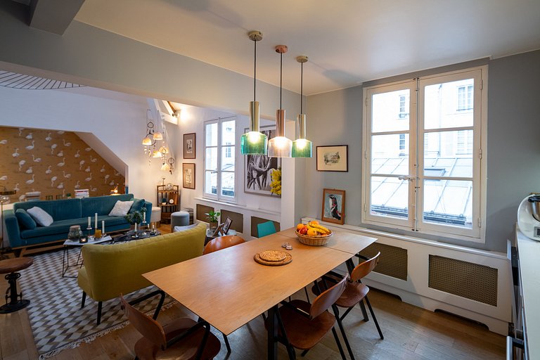 Par175 - Townhouse in Paris 7