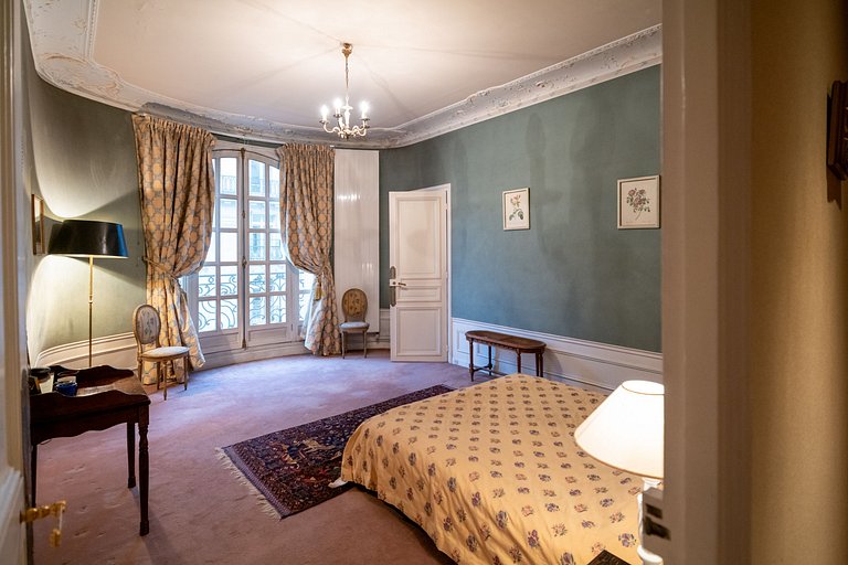 Par144 - Apartamento em Paris