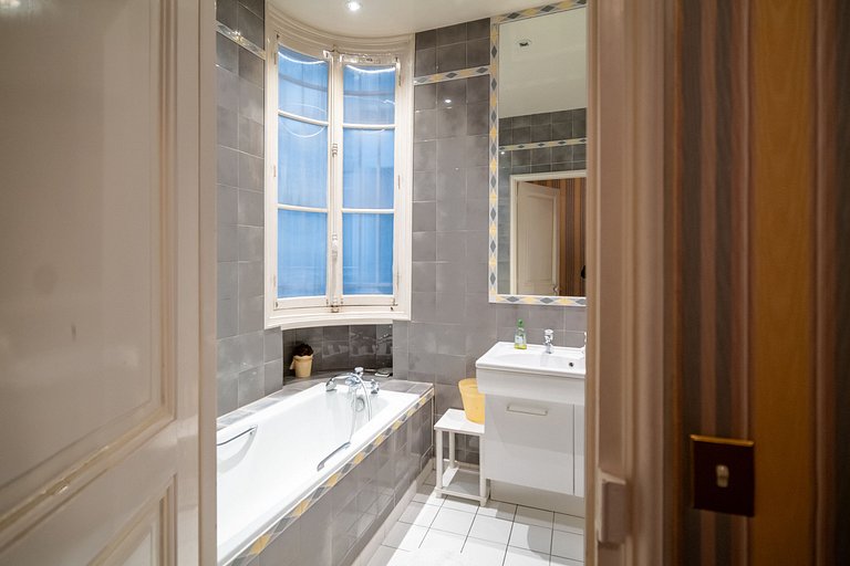 Par144 - Apartamento en París