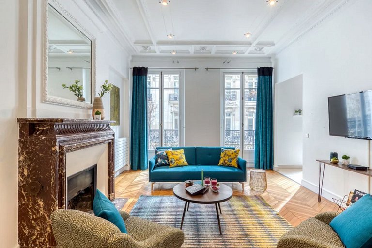 Par210 - Apartamento de 2 habitaciones en París 8