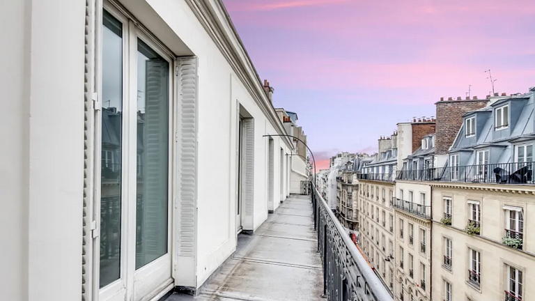 Par208 - Apartamento de 3 quartos em Paris 8